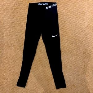 Small Nike leggings